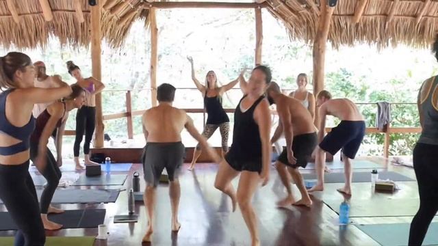 El Salvador NYE Retreat with Rachel Wainwright!