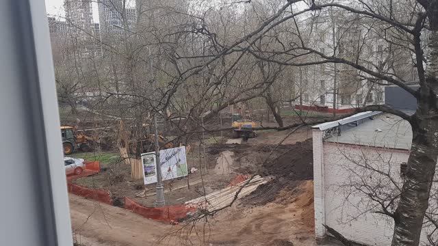 У меня во дворе гигантский бардюринг! Пир во время войны! Нужен ли он?