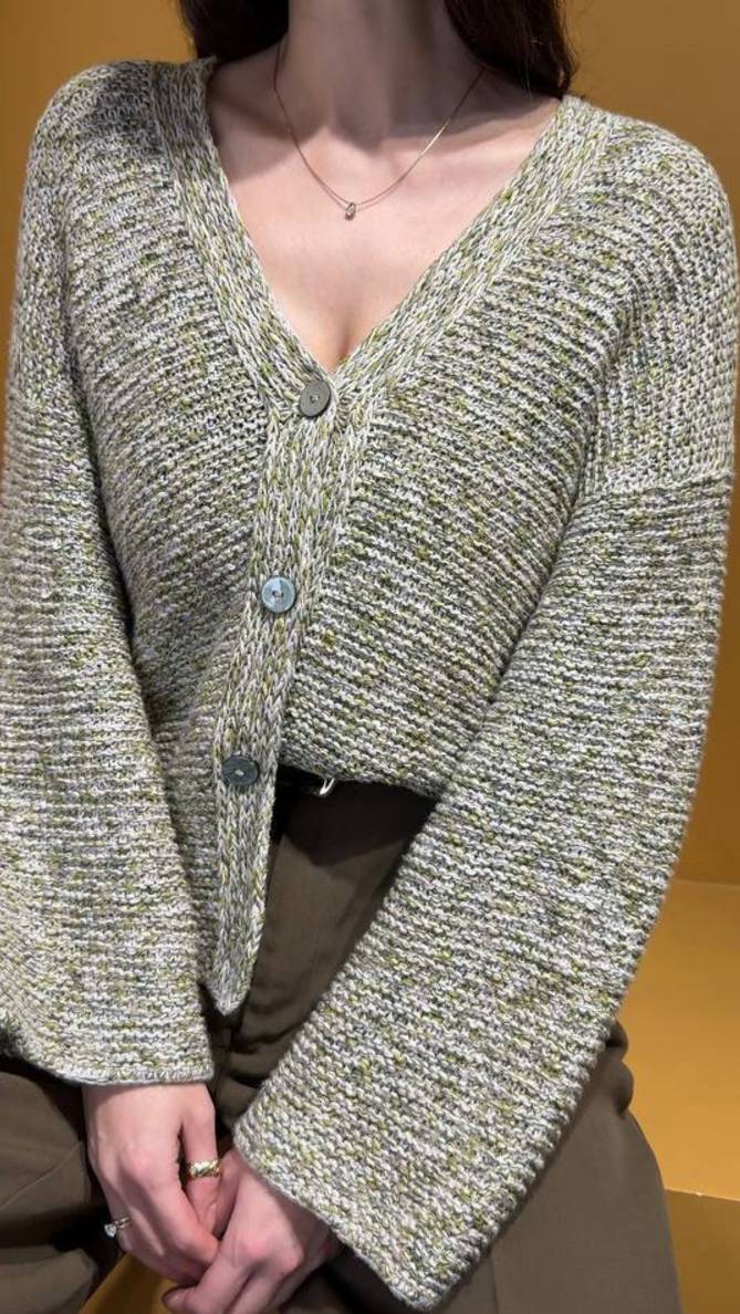 У нас вышло описание кардигана Massimo Dutti