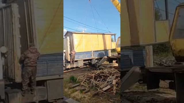 Погрузка мобильной бани