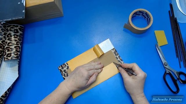 Дно сундучка-рукодельницам от Надежды Речковой.
