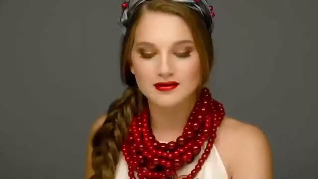 Смуглянка на украинском  Вот это правильно! Нет бандеровщине