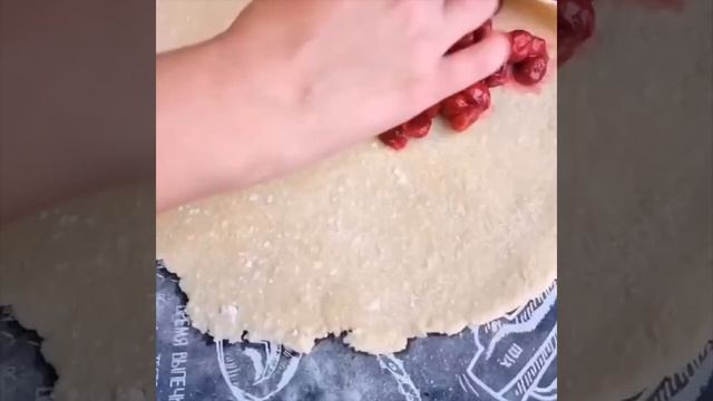 Штрудель с вишней #выпечка