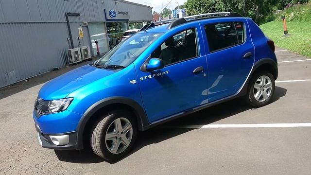 Used Dacia SANDERO STEPWAY 0.9 TCe Laureate 5dr Blue 2013
