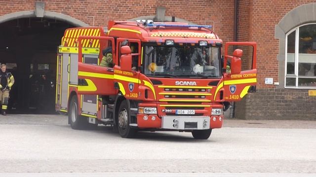 (Utryckning) 2 61-1410 responding in Malmö [SE]