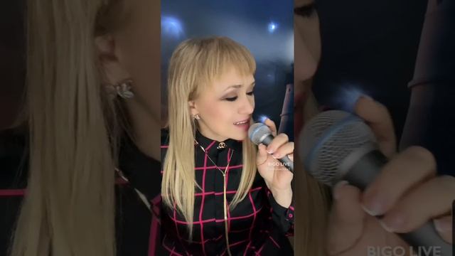 Девочка - лето...