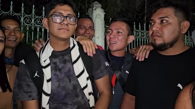 Henry se siente orgulloso de su chava, mira como nos sorprendió a todos hablando inglés con TRUMP.