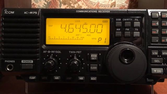 Icom IC-R75 Icom IC-7100