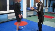 2017 год. Ложный бросок через спину и с разворотом удар локтём.