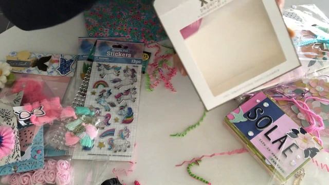 Happy Mail from Stephanie in America! Colourful box to see💕
