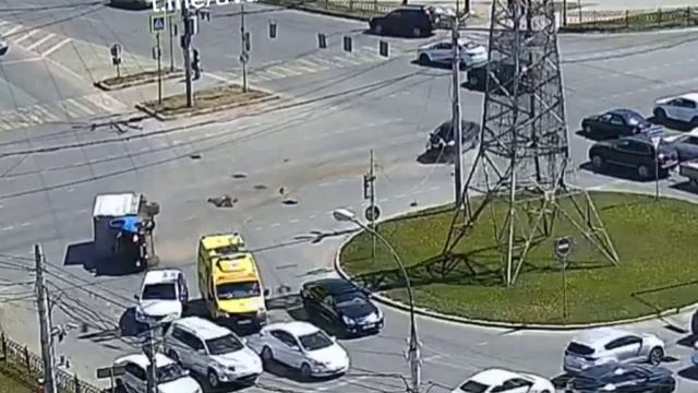 Перевернулась Газель возле Ярмарки