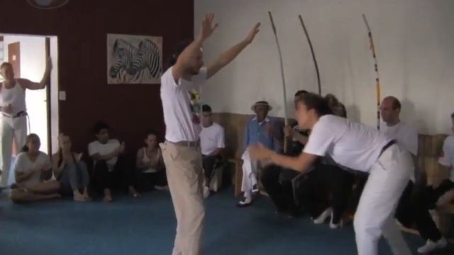 Capoeira Angola: Mestre Ferradura E Stefania
