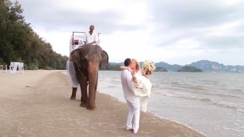 Krabi Beach Wedding : Melissa + Jose