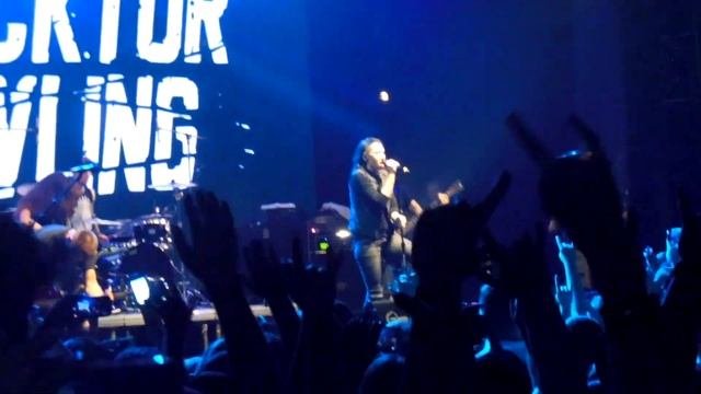 Tracktor Bowling - О Тебе (Live In GlavClub, 2017-09-01)