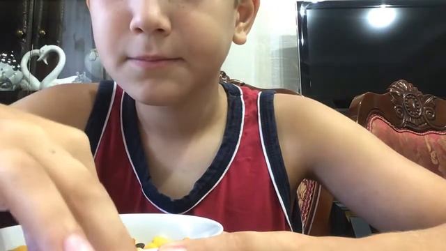 Кушаю орехи