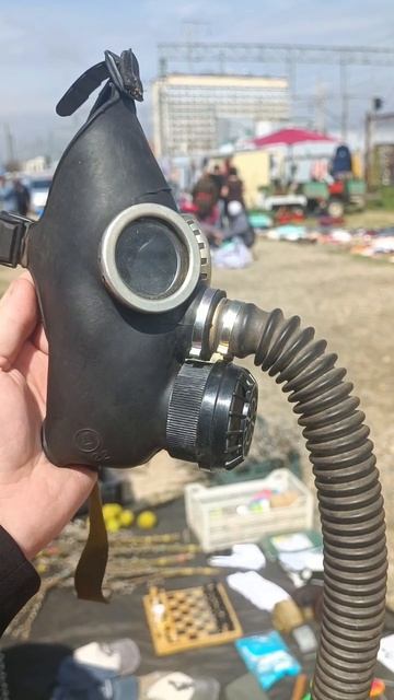 Что продают на барахолке