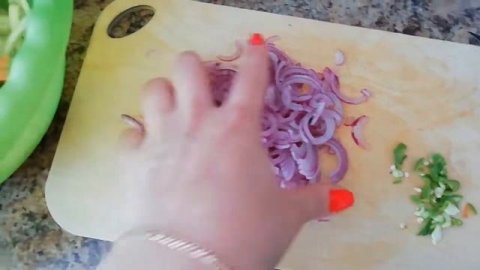 Баклажаны маринованные, остренькие и пряные.