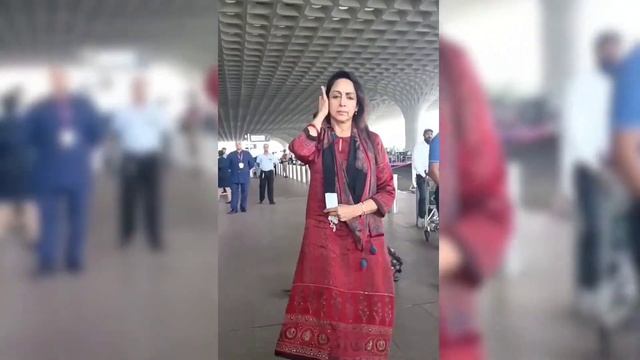 Hema Malini के Birthday Party में Amitabh & Jaya Bachchan की Grand Entry || वीडियो हुआ Viral