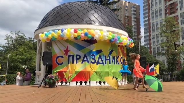 Квикстеп. Быкова Алина и Сюч Эвита