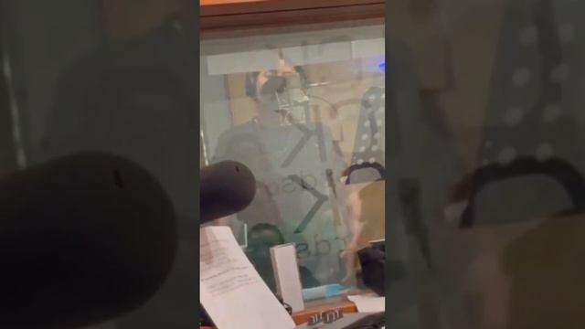 Жасмин поделилась бэкстейджем с репетиций песен, которые она исполняла в шоу 🔥