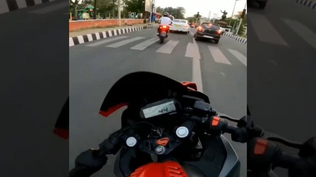 BIKE RIDES KTM DUKE 390😱🔥 YAMAHA R15 v3 #superbike #ytshorts #short #shortvideo #viralvideo