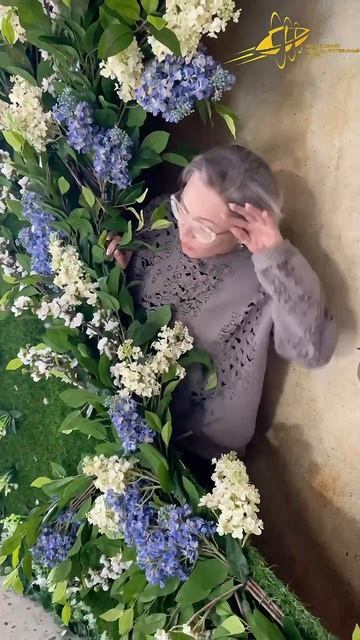 Где бы, где бы нам укрыться...!