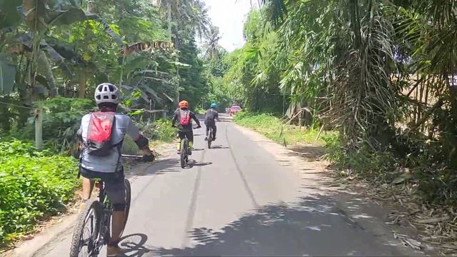 gowes hura.. huraa