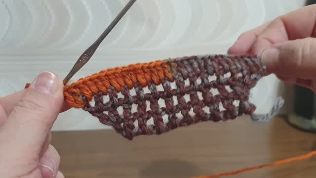 Прибавление и убавление по горловине или пройме крючком