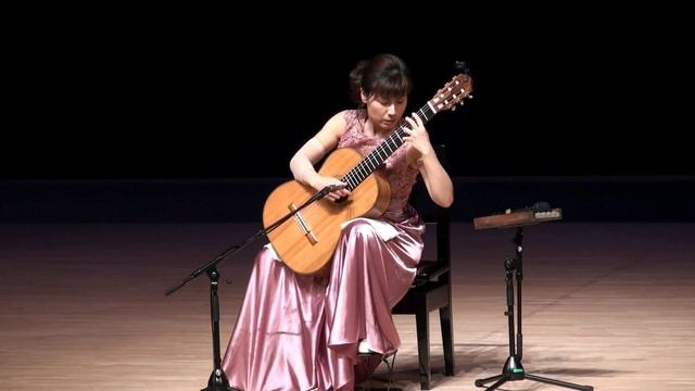 アルハンブラ宮殿の思い出[F.Tarrega] 中本香奈子