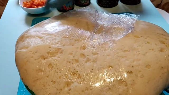 Пасхальный стол. Куличи.