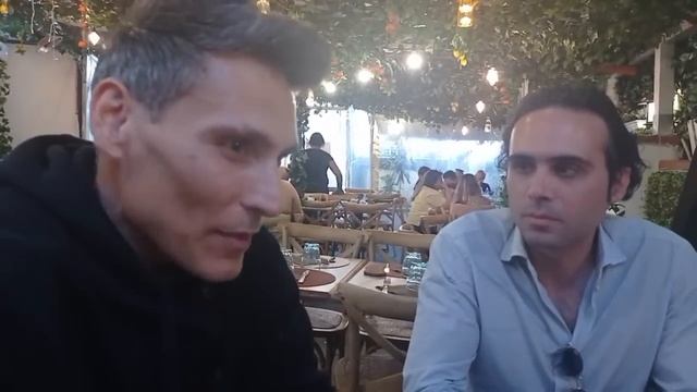 Continuamos! Saludos de nuestro grupito en Nápoles!