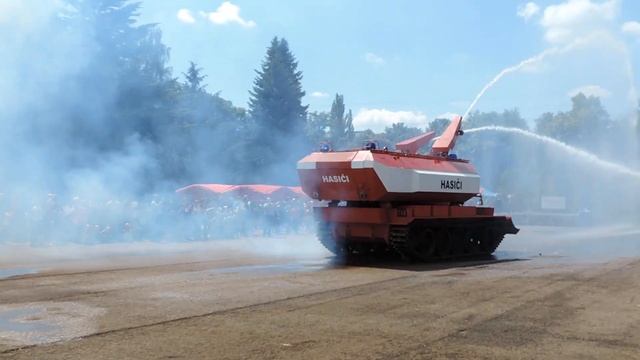 Hasičský tank SPOT 55 na dni IZS v Plzni - 24.6.2014
