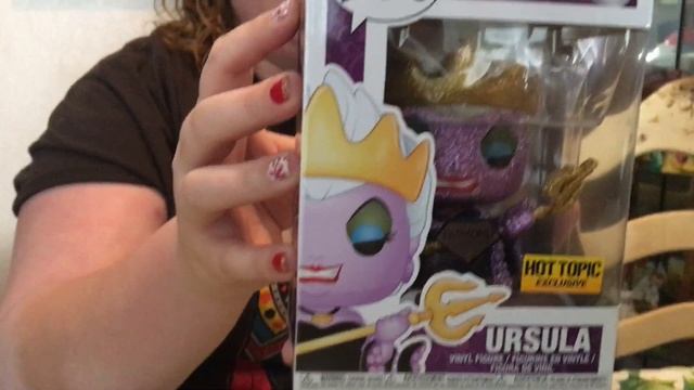 Southern Belle Unboxing:  Hot Topic Exclusive Diamond Edition Ursula Funko POP