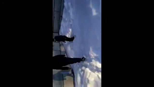 VLOG ZAK and Kirill БЕГАЕМ ПО КИРПИЧАМ! ZAK СЛОМАЛ НОГУ!!??