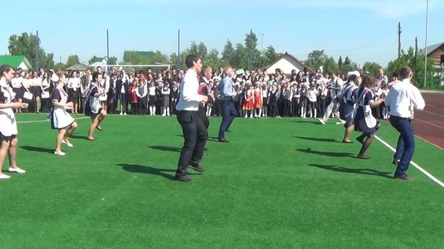 Флешмоб выпускников Советской СОШ  2016