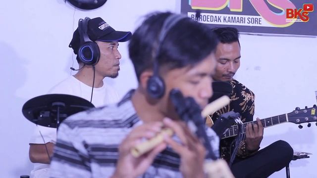 GIGI - Perdamaian || BAROEDAK KAMARI SORE feat KANG DODI COVER