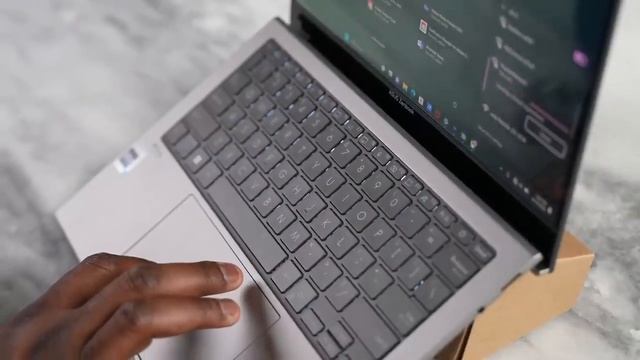 Asus Zenbook S13 OLED Review