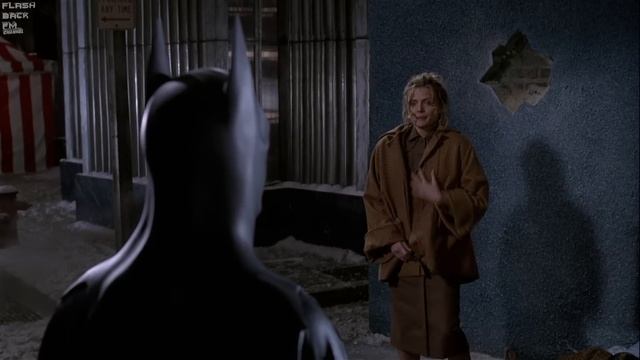 Batman saves Selina Kyle | Batman Returns
