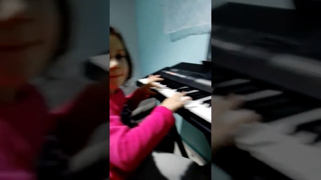 Дать ребенку насладиться своей музыкой,дать звукам наполнить себя,чтобы слышать себя и других