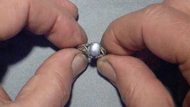 2 Leaf Ring, Natural 2.09 Carat Blue-gray Star Sapphire
