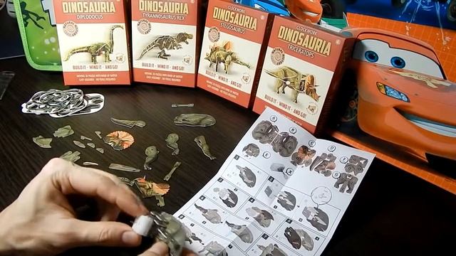 Dinosaur Triceratops. 3D Puzzle Dinosaur Toy review. Wallking Triceratops