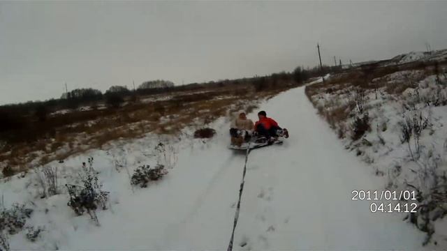 Синие тела катаются на капоте 08.02.2014