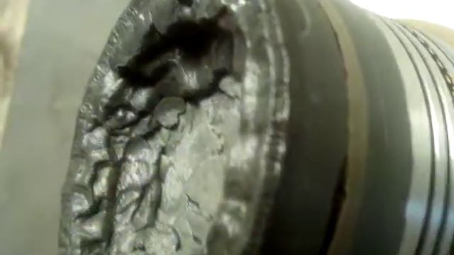 Graphite piston