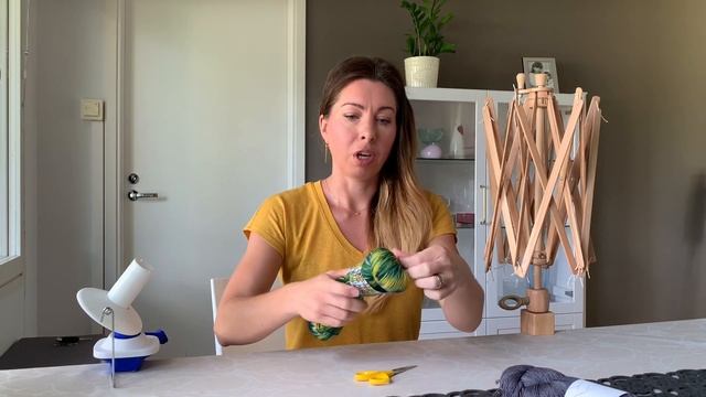 KnitPro ЗОНТ и МОТАЛКА/КАК Я ПЕРЕМАТЫВАЮ СВОИ ПАСМЫ
