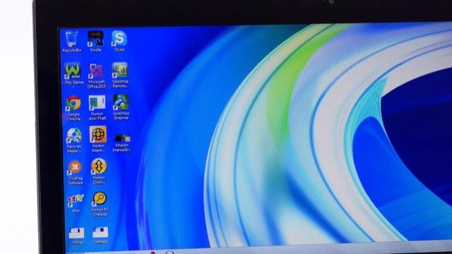 Toshiba Satellite U840W Ultrabook - laptop.bg (Bulgarian Full HD version)