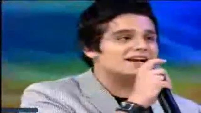 FAUSTÃO (Melhores do Ano): Luan Santana leva prêmio de melhor cantor revelação By: @Luaan_S