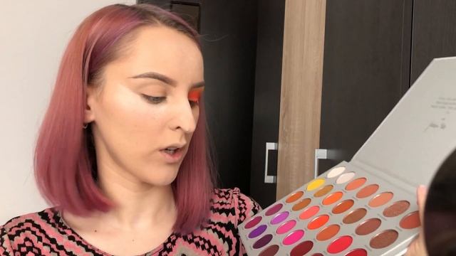 Merita?! MORPHE JACLYN HILL PALETTE VOLUME II