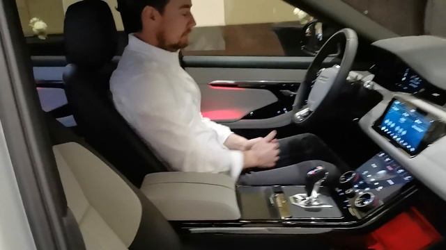 Premieră: walkaround Range Rover Evoque First Edition