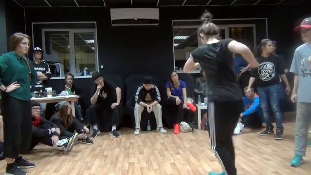 HOME BATTLE VOL.8/ HIP HOP 1X1/ SEMIFINAL 2