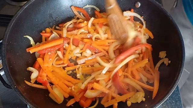 Salată caldă de conopidă/ салат из цветной капусты/vegan  cauliflower salad